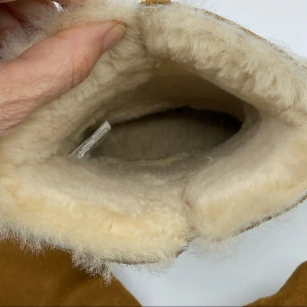 UGG 10” height